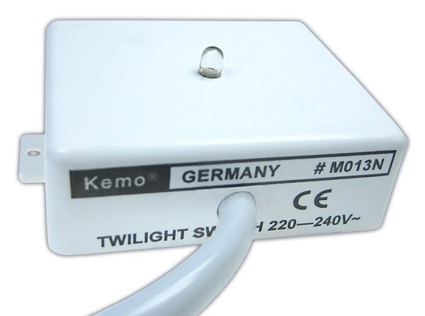 KEMO Dämmerungsschalter 240V